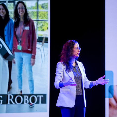 Keynote Vanessa Evers tijdens research day