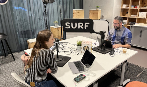 podcastopname in de SURFstudio met Eva van Dam en Wladimir Mufty