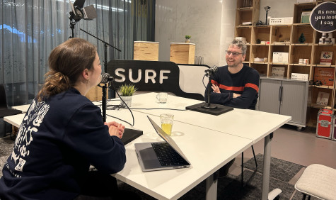 podcastopname in de SURFstudio met Eva van Dam en Jelmer de Ronde