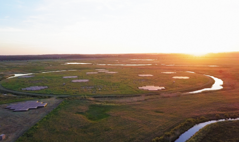 Luchtfoto van een deel van LOFAR telescoop