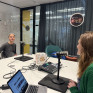 Opname van de podcast SURFshort in de podcaststudio