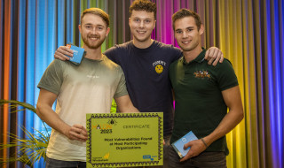 3 mensen winnen certificaat