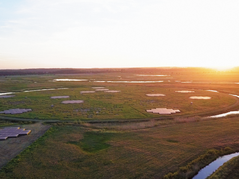 Luchtfoto van een deel van LOFAR telescoop